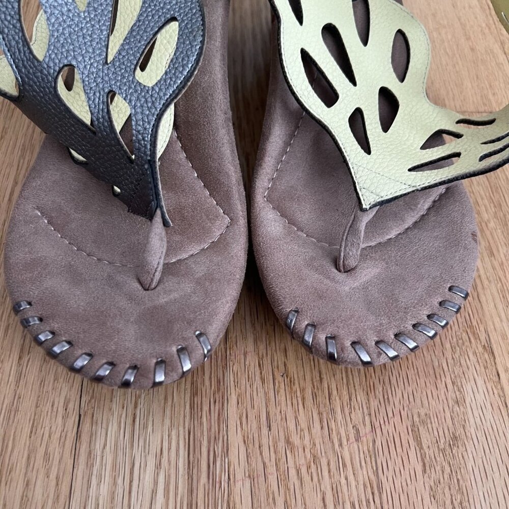 Modzori Troya 3 Butter Flip To Pewter Reversible Wedge Sandals Women's SIze 8 - Picture 4 of 9